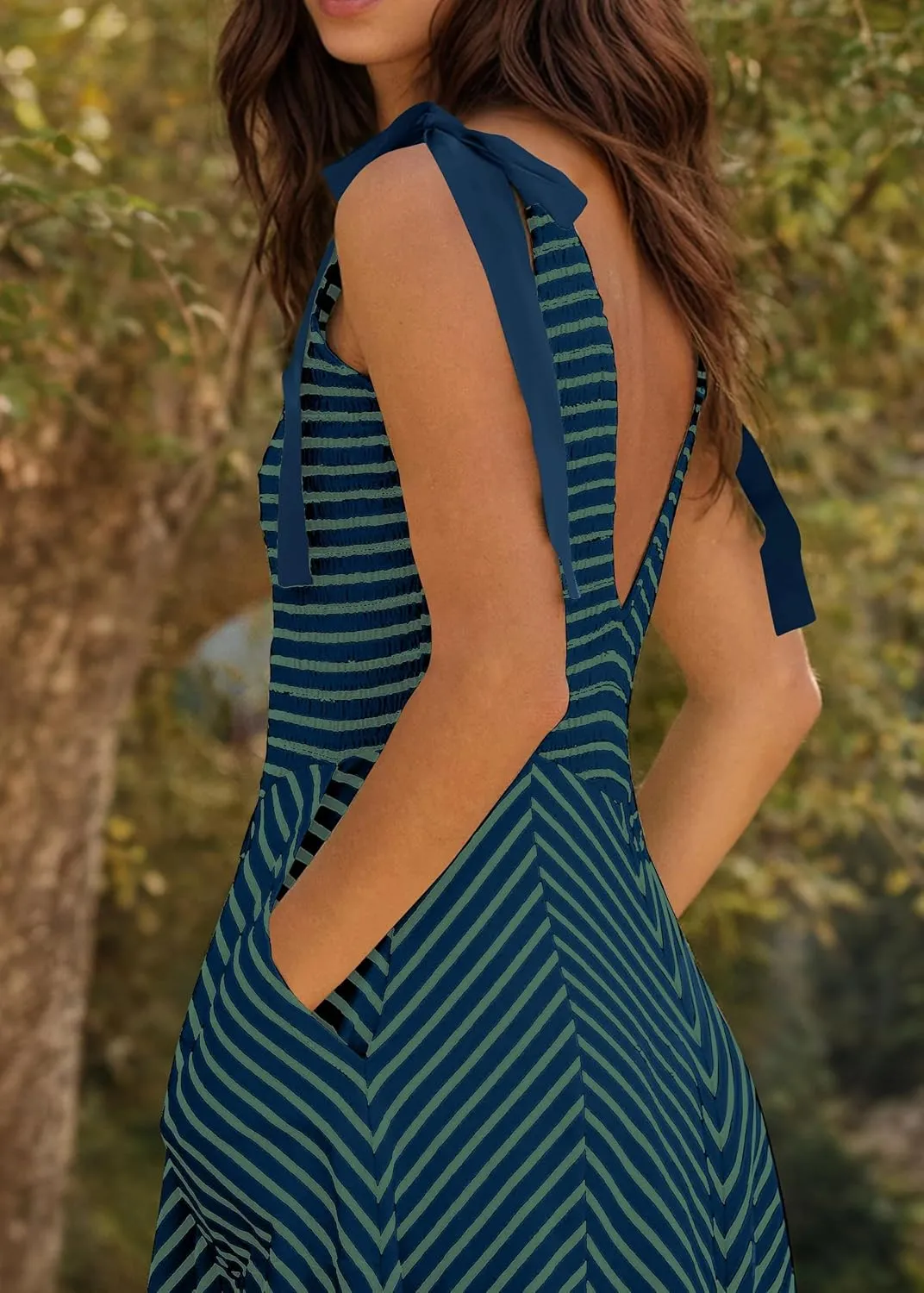 Casual Summer Maxi Dresses Striped Smocked V Neck Sleeveless Sundress Tie Strap Flowy Beach Long Dress with Pockets