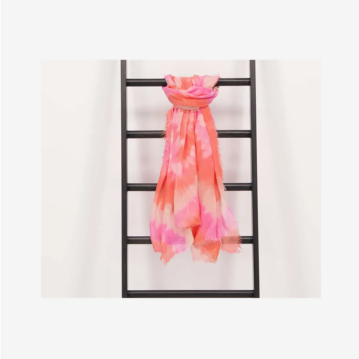 TIE-DYE SCARF WITH FRINGES