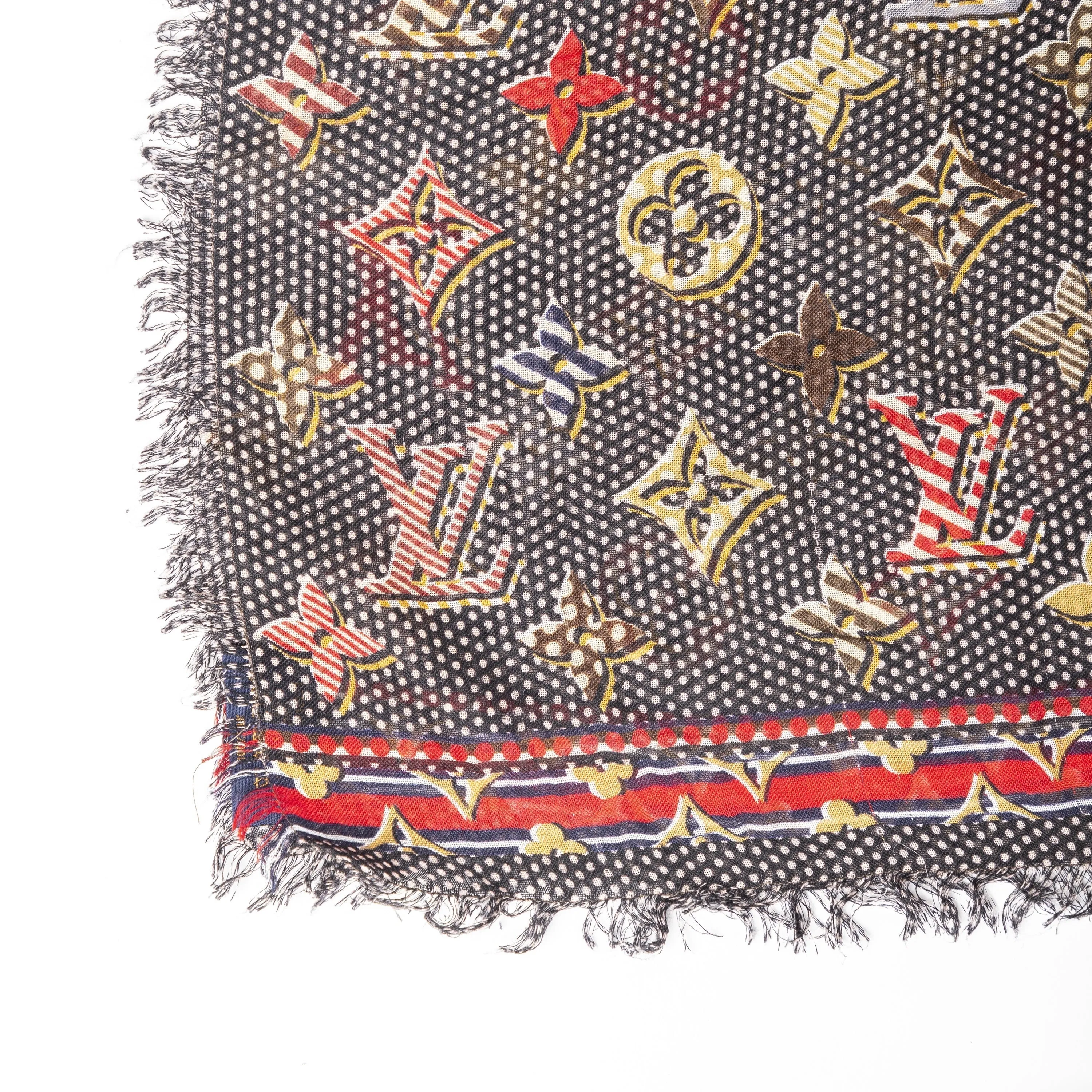 Trendy Inspired Louis Vuitton Louis Vuitton Giant Pop Monogram Scarf